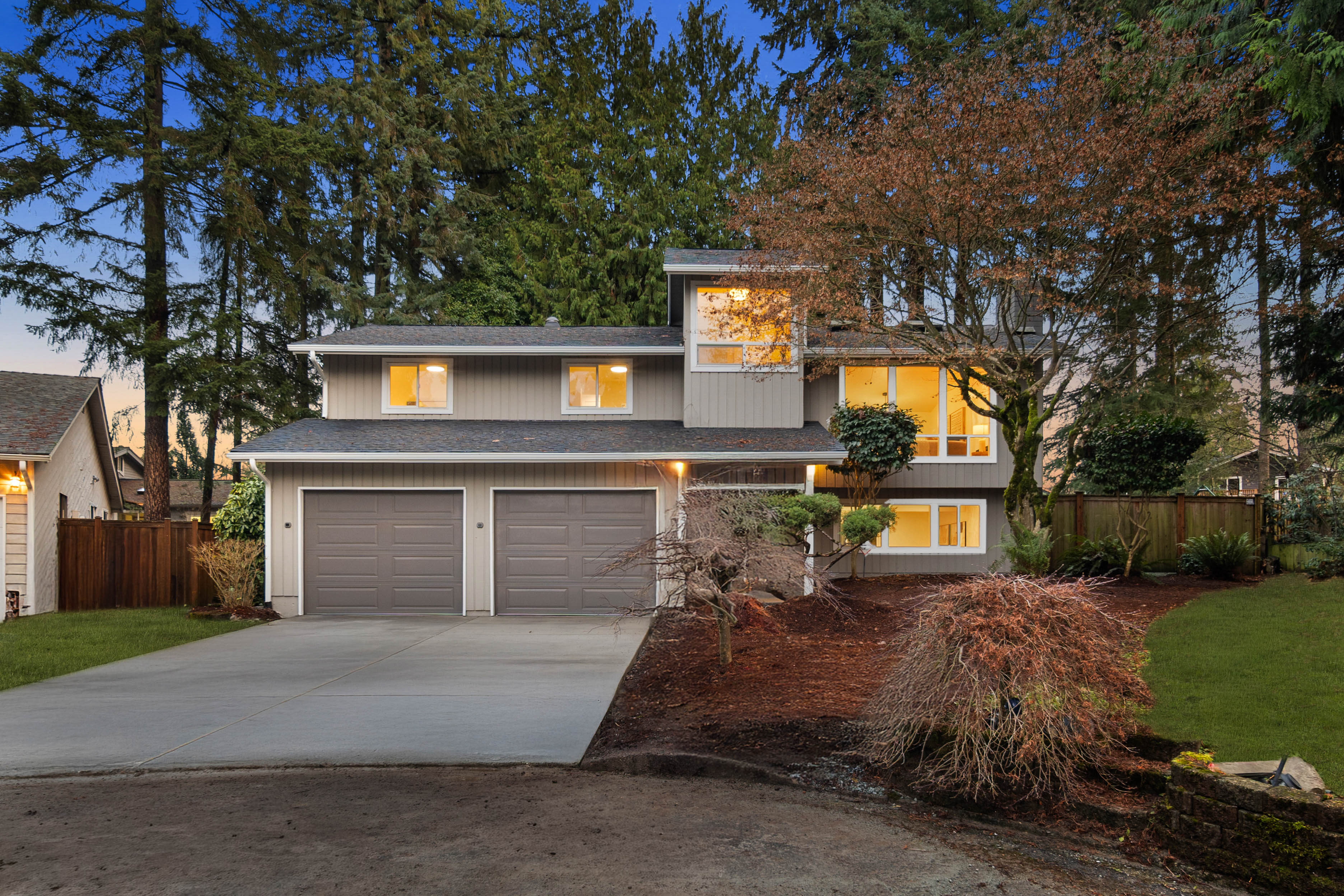 Kirkland 14151 — twilight